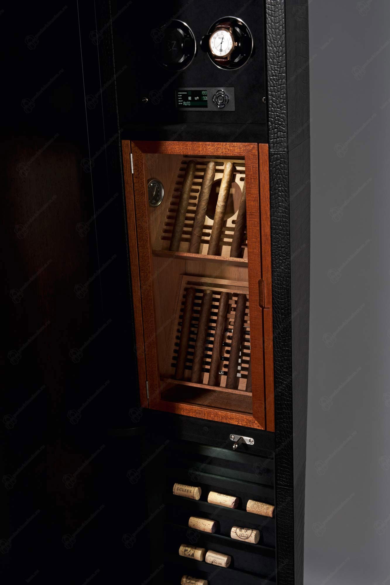 Grand Aficionado         . ,      ,    HiFi/High-end.